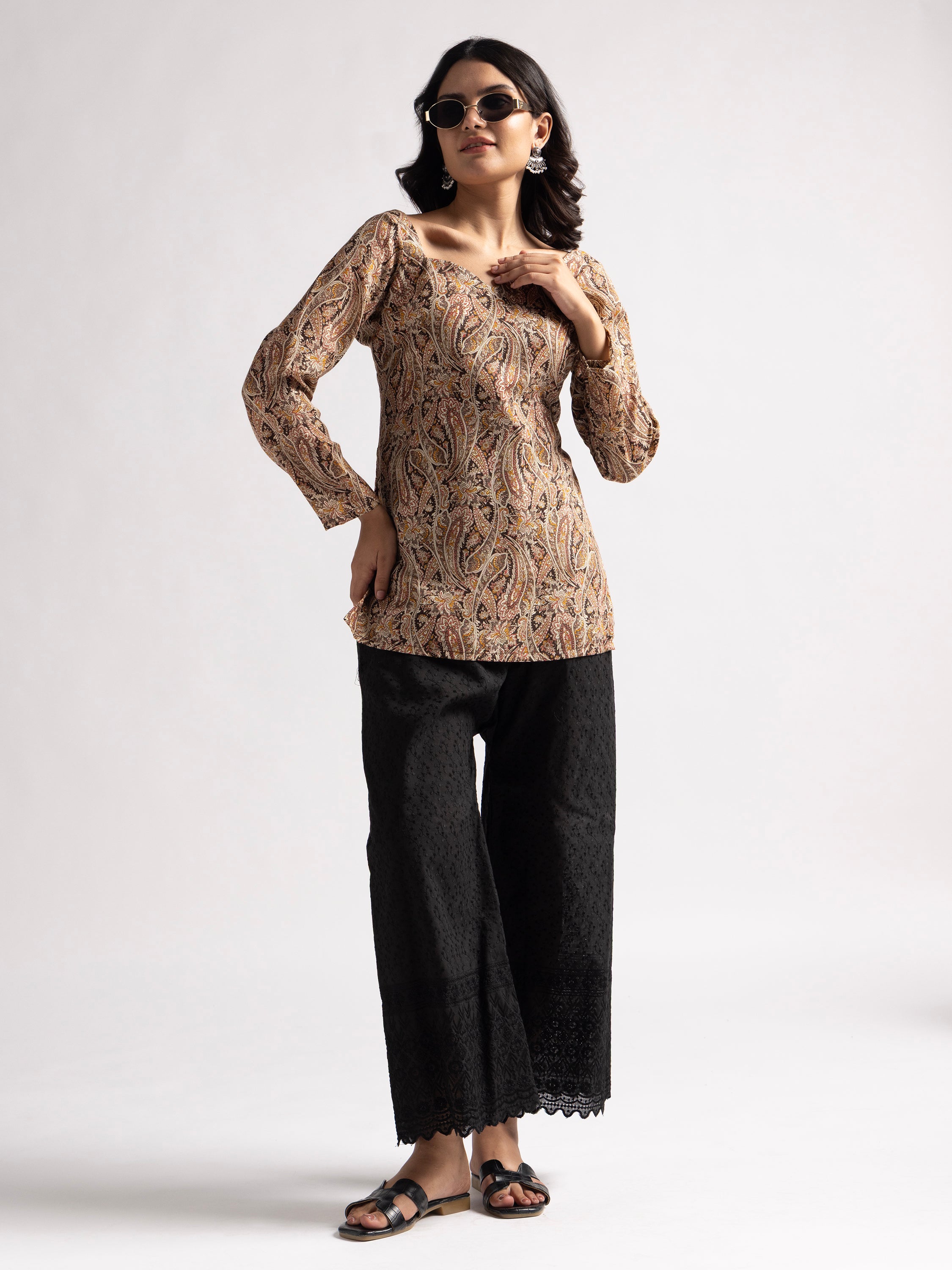 Raaya paisley kurti