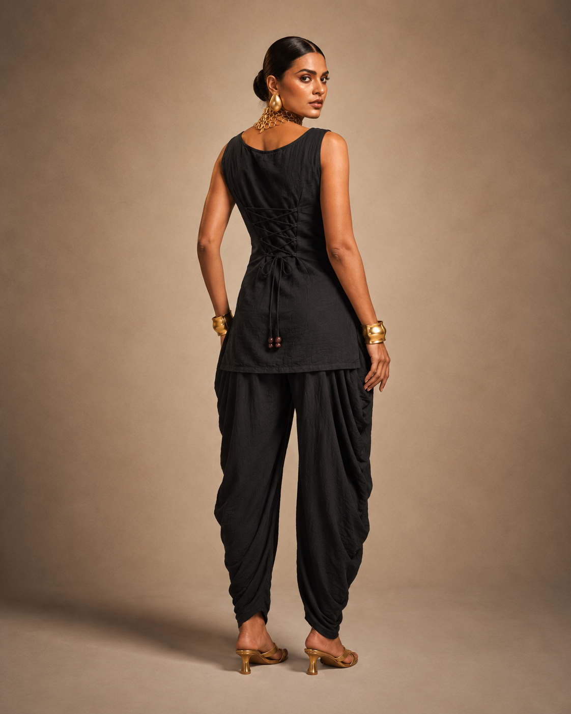 Ahana Cowl Corset Kurti | Black